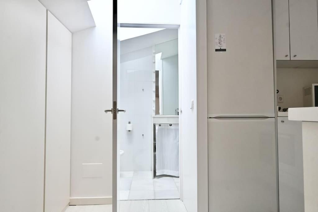 For You Rentals Apartamento Temporal Con Encanto A Pocos Metros Del Sol Myr13 Madrid Esterno foto